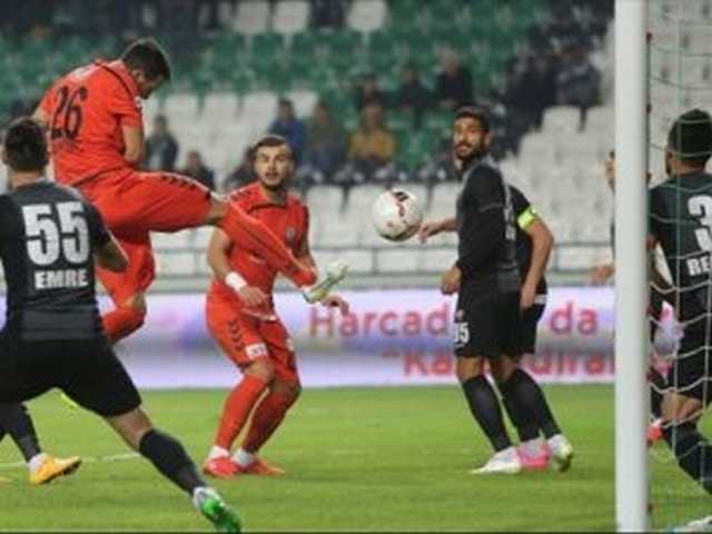 Birlikspor Kupaya Veda Etti