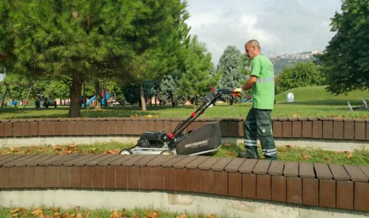 Büyükşehir kentte bayram temizliği yapıyor