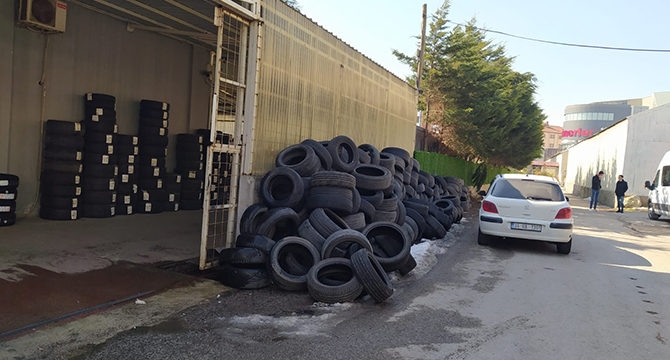 İzmit Belediyesi atık lastikleri geri dönüştürüyor