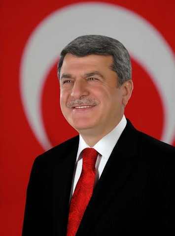 Karaosmanoğlu’ndan Cumhuriyet  Bayramı mesajı