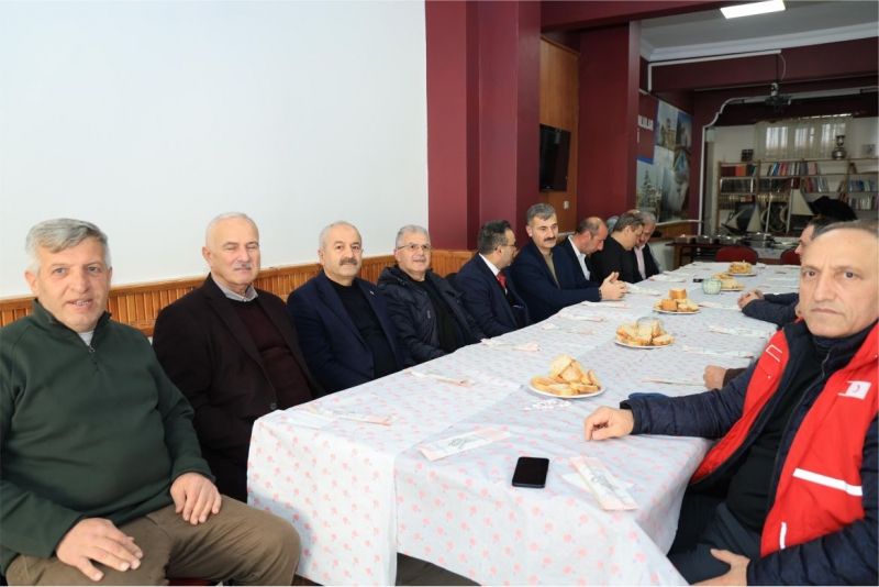 Trabzonlular Derneği protokolü kahvaltıda ağırladı