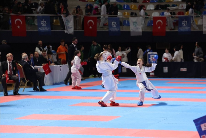 Kocaeli’de karate resitali yaşandı