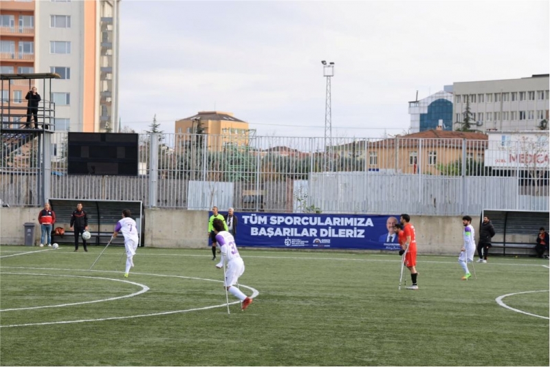 NAMAĞLUP YOLUNA DEVAM EDİYOR: 4-1