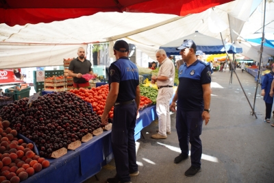 Çayırova Zabıtası’ndan pazar denetimi