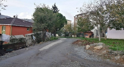 Gebze’de parke yol çalışması