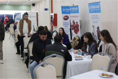 İstihdam Fuarı yoğun ilgi gördü