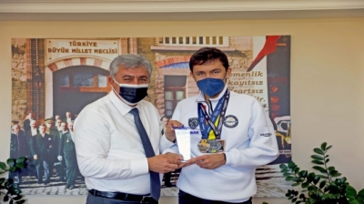Otizmli ilk Türk sporcu Oceanman Dünya Şampiyonası'nda